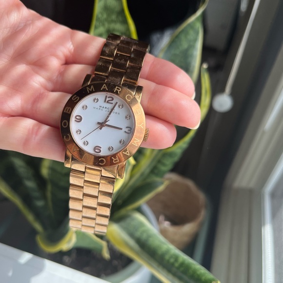 Marc by Marc Jacobs “Amy” Rose Gold Watch - Picture 3 of 5